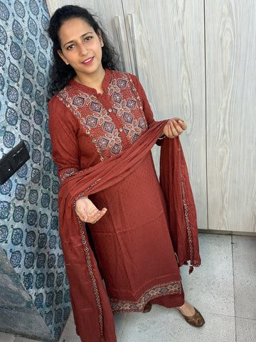 Rust Hand Block Cotton Buta Suit Set – 3 Piece